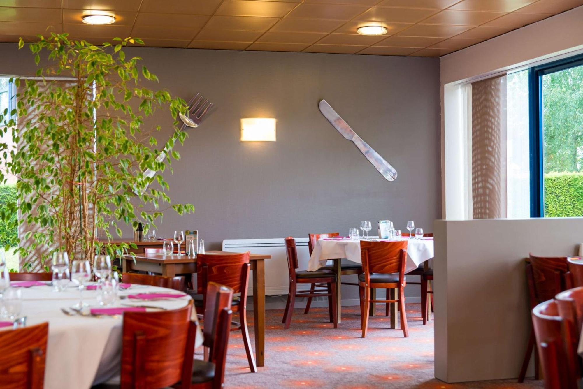 Brit Hotel Rennes St Gregoire - Le Villeneuve Saint-Grégoire Buitenkant foto