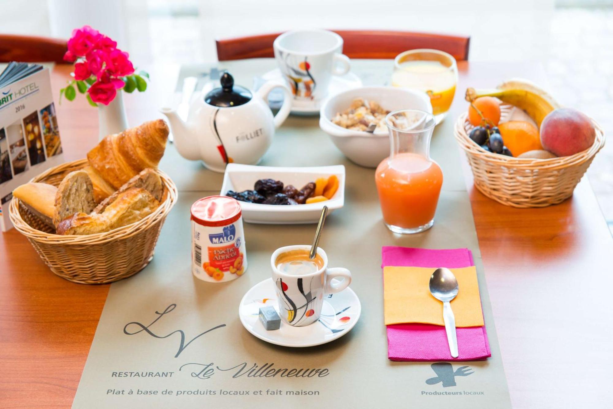 Brit Hotel Rennes St Gregoire - Le Villeneuve Saint-Grégoire Buitenkant foto